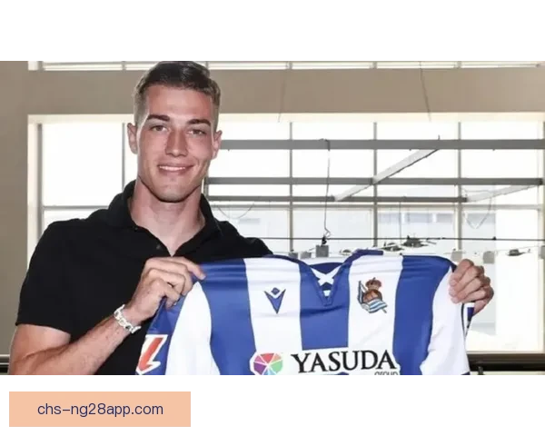 国米网站误把佩塔尔当卢卡